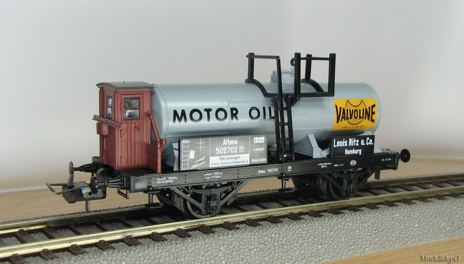T 23529