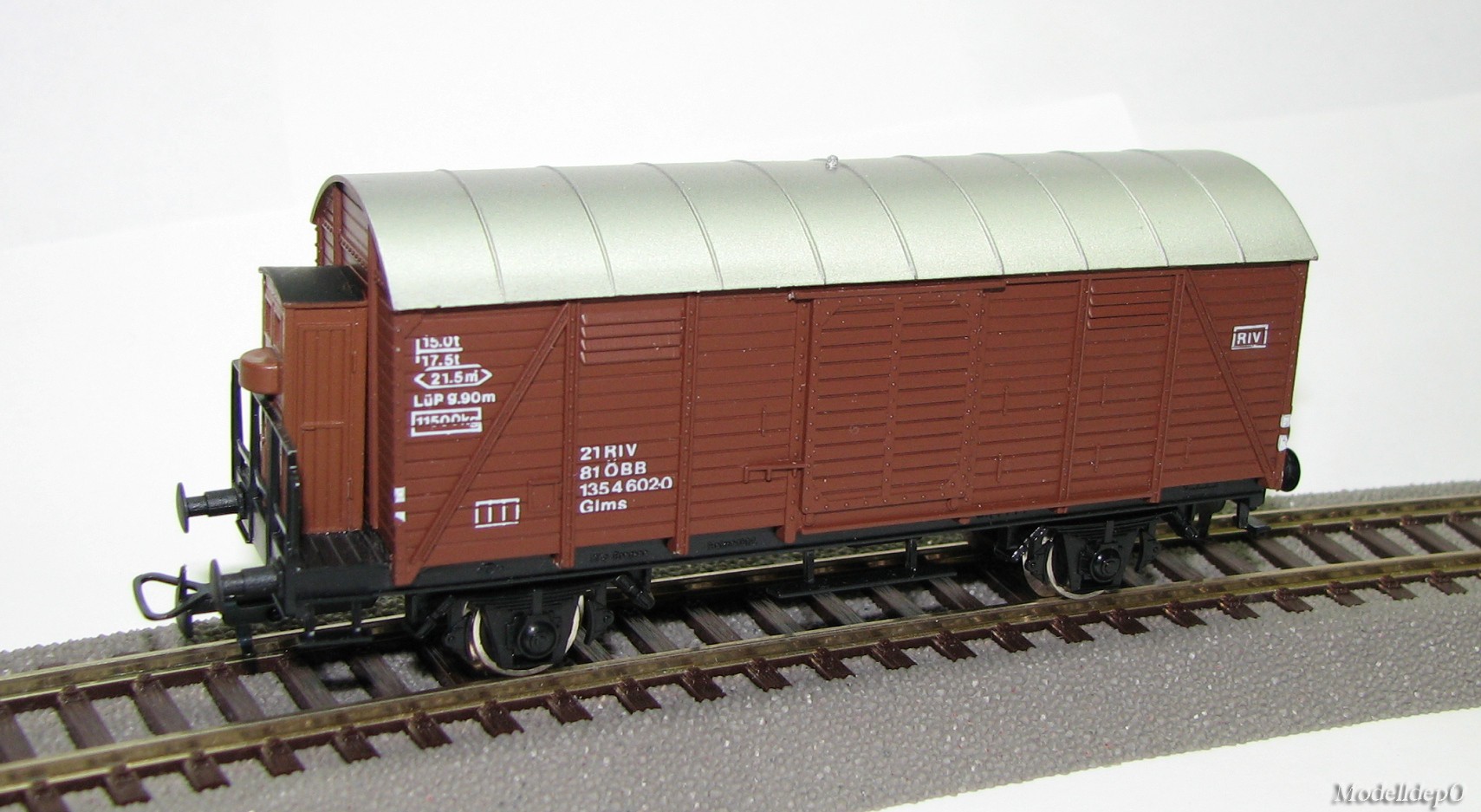 KLEINBAHN 301