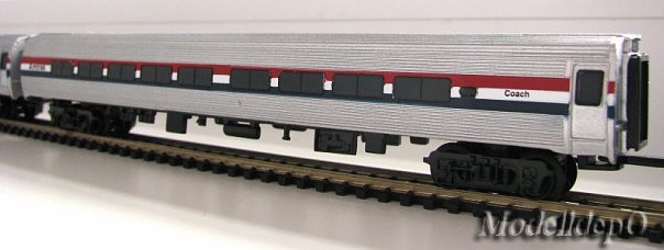 352