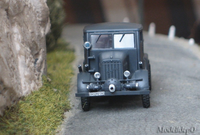 Henschel-TS-Roco-006