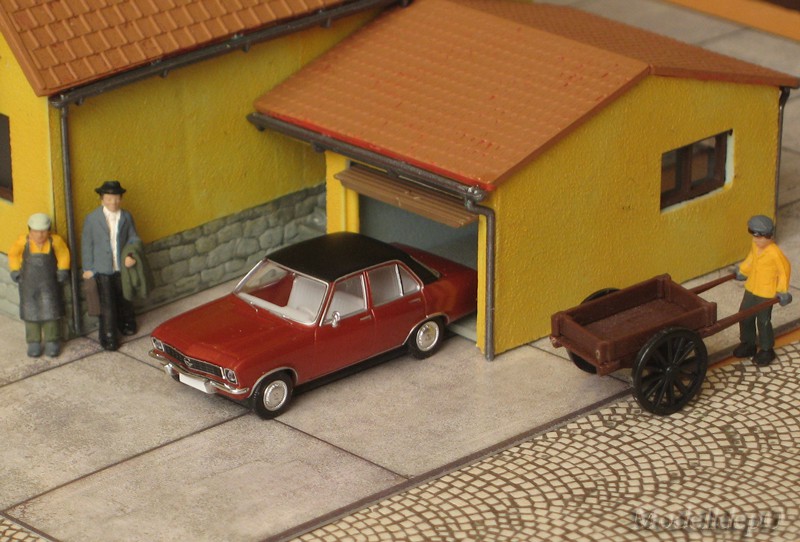 Opel-Ascona-Brekina-1
