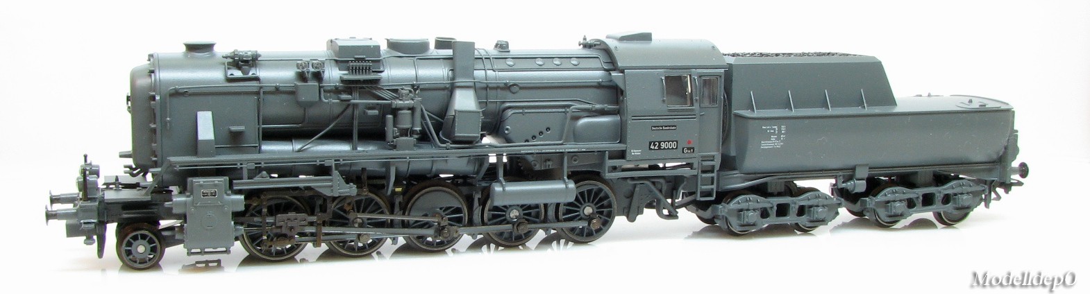 BR42 9000 TRIX 22568