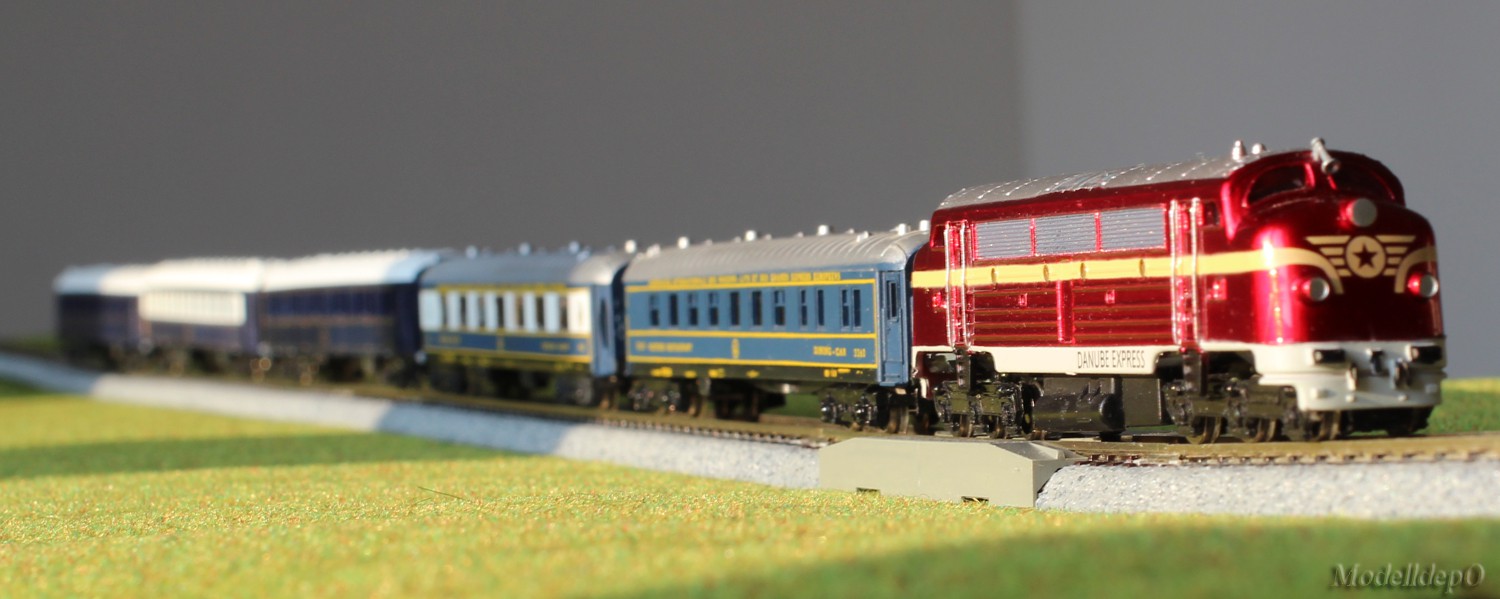 Danube express N-scale