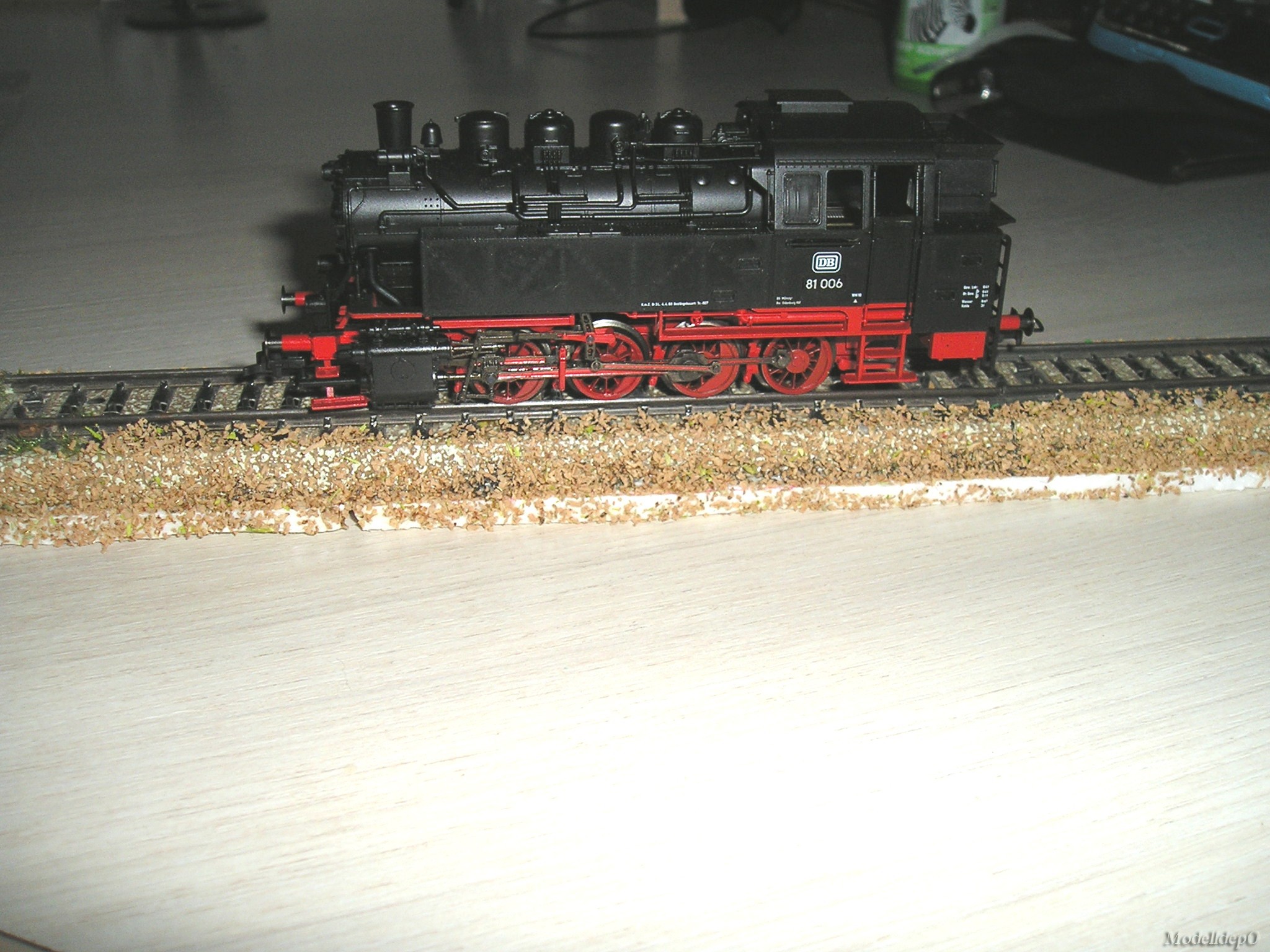  Fleischmann Br 81    .  0-4-0 ( )