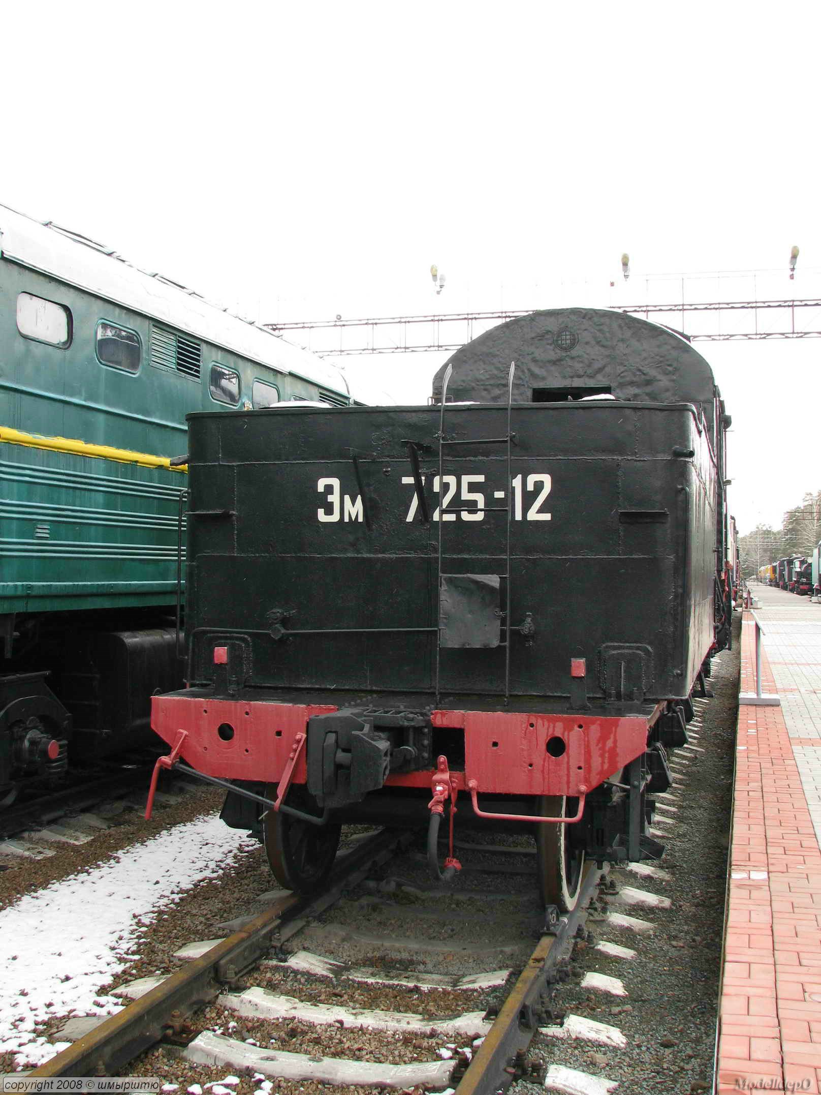 em725-12_04