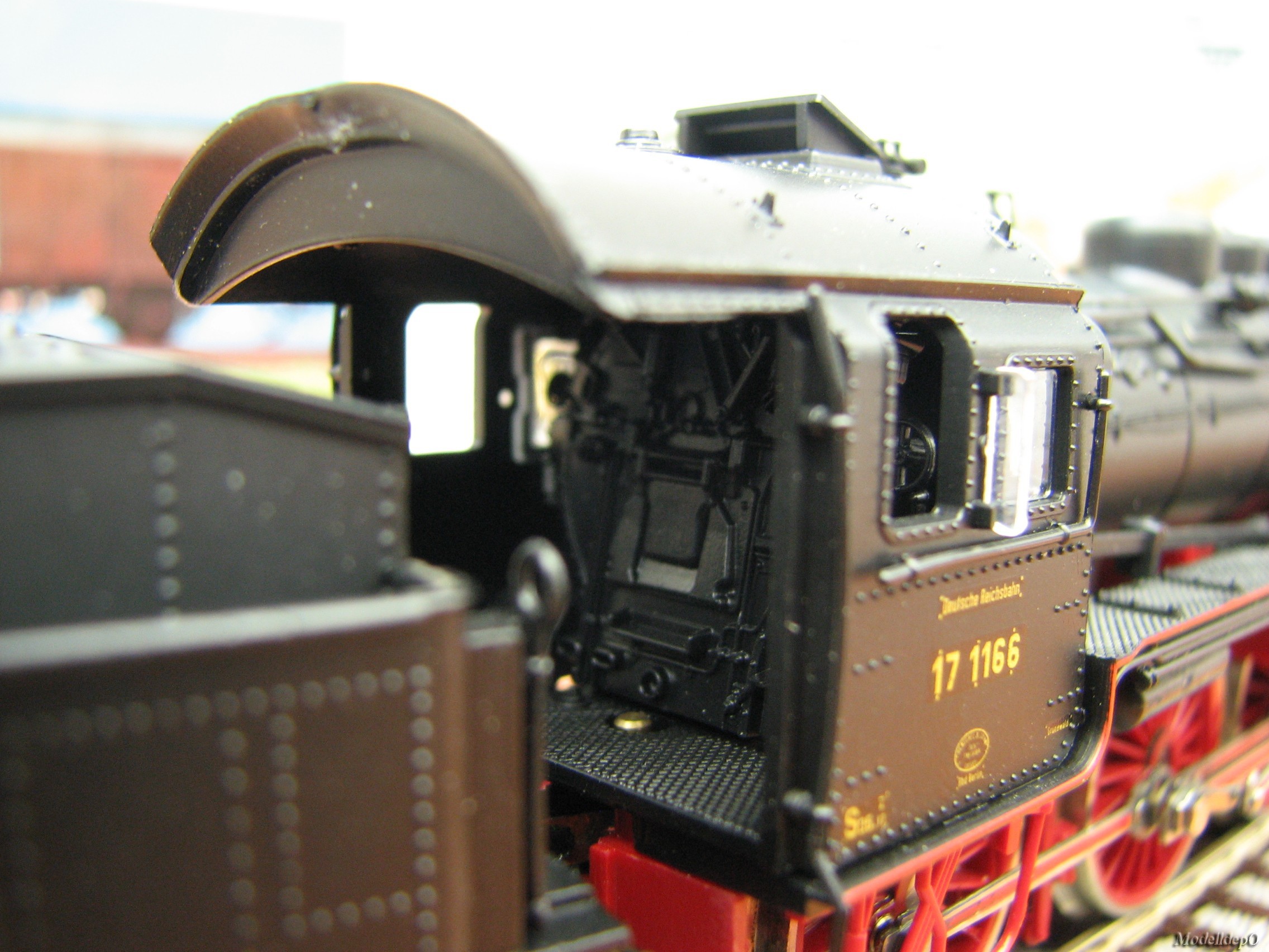 BR17(S10)  1166  Roco 04125B