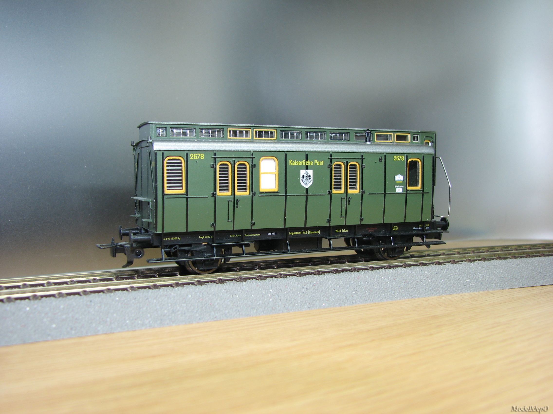 F 5811
