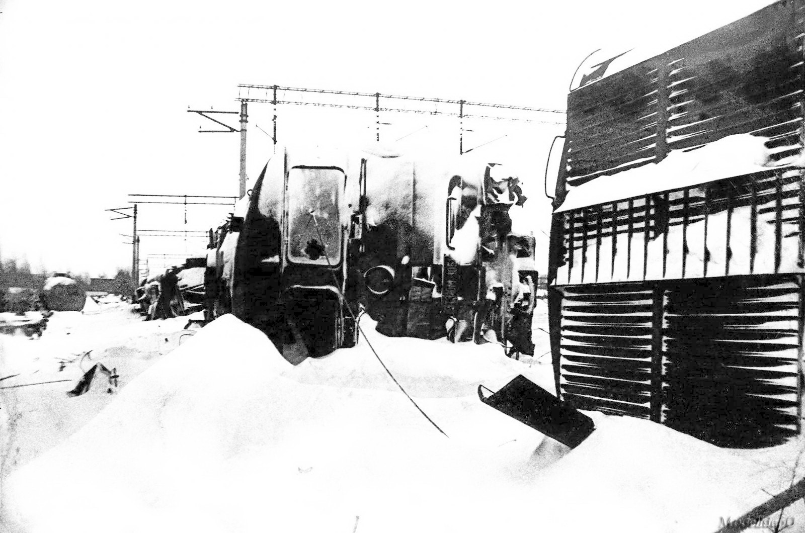 310-1051